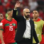 can-2023-pourquoi-le-coach-marocain-walid-regragui-est-suspendu-par-la-caf-avant-maroc-zambie