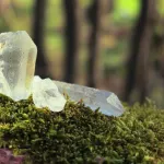 revelation-choc-la-pierre-d-alun-le-deodorant-miraculeux-ou-le-dangereux-poison-de-nos-aisselles