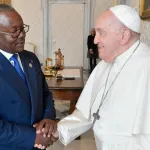guinee-bissau-le-president-umaro-sissoco-embalo-recu-par-le-pape-francois-au-vatican