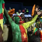 can-2023-les-lions-du-cameroun-semblent-avoir-oublie-leur-12e-joueur-en-souffrance-a-abidjan