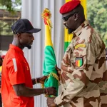 can-2023-le-general-mamadi-doumbouya-accueille-l-equipe-national-de-guinee-et-fait-des-promesses