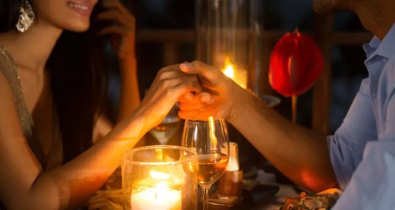 saint-valentin-inoubliable-7-astuces-deco-vont-transformer-votre-soiree-en-un-conte-de-fees-d-amour