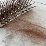 comment-entretenir-votre-brosse-a-cheveux-5-astuces-a-connaitre-absolument