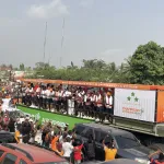 can-2023-les-champions-d-afrique-a-la-rencontre-des-populations-dans-les-rues-d-abidjan