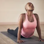 regles-douloureuses-5-postures-incroyables-de-yoga-pour-dire-adieu