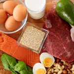 alimentation-vous-ne-croirez-pas-les-8-signes-subtils-que-votre-corps-envoie-en-cas-de-carence-en-proteines