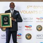 jean-takrou-directeur-general-de-chery-cote-d-ivoire-remporte-le-volant-d-or-2023
