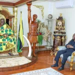 en-visite-d-amitie-au-ghana-alassane-ouattara-recu-par-le-roi-des-ashantis