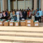 jif-a-yamoussoukro-augustin-thiam-offre-900-complets-de-pagne-a-15-associations-de-femmes