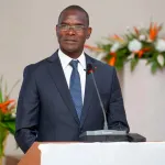 cote-d-ivoire-un-nouveau-mandat-d-arret-secoue-l-immobilier-la-severe-mise-en-garde-du-ministre-de-l-interieur