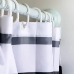 nettoyage-de-rideau-de-douche-decouvrez-ces-3-astuces-simples-qui-vont-vous-epater