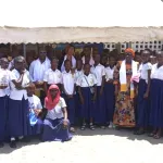 les-eleves-du-college-moderne-de-m-pouto-sensibilises-a-une-meilleure-utilisation-des-reseaux-sociaux