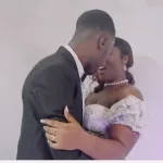 une-scene-assez-osee-entre-roseline-layo-et-son-manager-choque-sur-la-toile