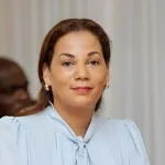 villes-et-communes-de-cote-d-ivoire-laure-donwahi-dejeune-et-echange-avec-plus-de-30-maires