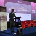 conference-risque-pays-pour-la-huitieme-fois-stanislas-zeze-vante-le-modele-ivoirien-comme-une-reference