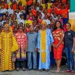 cote-d-ivoire-la-caravane-top-modele-a-depose-ses-valises-au-college-jeunes-filles-singa-de-yopougon