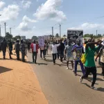 une-marche-annoncee-contre-le-pouvoir-a-abidjan-le-president-du-burkina-lance-des-piques-contre-la-cote-d-ivoire