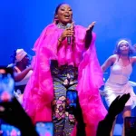 roseline-layo-electrise-le-casino-de-paris-un-spectacle-inoubliable-pour-ses-admirateurs