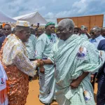 hommage-au-president-ouattara-a-dabou-beugre-mambe-annonce-d-importantes-infrastructures-aux-grands-ponts