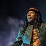 augmentation-du-prix-de-l-electricite-decouvrez-la-surprenante-reaction-d-alpha-blondy-en-recevant-sa-facture