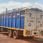 ferkessedougou-les-douanes-saisissent-un-camion-charge-de-noix-de-cajou-frauduleux
