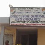 apres-l-affaire-faux-diplomes-un-autre-gros-scandale-signale-a-la-douane-ce-qui-se-passe-aux-obseques-de-bedie