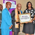 medias-le-journaliste-yves-zogbo-junior-une-fois-de-plus-prime