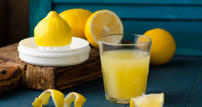 reste-de-citron-3-astuces-efficace-pour-les-garder-frais-pendant-des-semaines