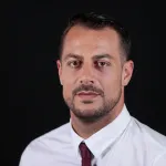 pour-avoir-brandi-le-drapeau-palestinien-a-l-hemicycle-le-depute-francais-du-lfi-sanctionne