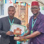 gabon-l-ecrivain-ivoirien-boris-anselme-takoue-honore-au-filiga-3-dedie-son-prix-au-president-alassane-ouattara