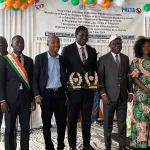 concours-plume-anti-tabac-2023-le-journaliste-faustin-ehouman-de-fraternite-matin-rafle-le-super-prix-pierre-dimba