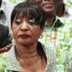 frappee-par-un-autre-grand-malheur-l-epouse-de-feu-henri-konan-bedie-recoit-le-yako-de-simone-gbagbo