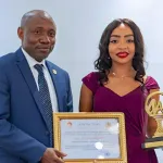 casablanca-fatima-fakhry-recoit-deux-prestigieux-prix-en-communication