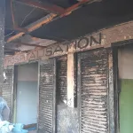 agboville-protestant-contre-la-mort-de-son-neveu-un-individu-incendie-le-service-de-pediatrie-du-chr