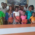cote-d-ivoire-l-ong-children-s-environment-foundation-gate-les-eleves-et-etudiants-des-familles-deguerpies