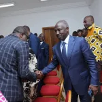 yopougon-le-maire-bictogo-cree-un-conseil-communal-de-salubrite