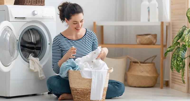 guide-pratique-comment-eliminer-les-taches-de-creme-solaire-sur-vos-vetements