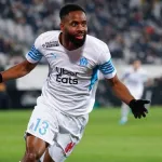 football-cedric-bakambu-pret-a-retrouver-la-pelouse-apres-sa-blessure