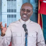 parlements-et-agoras-interdits-d-exercer-soro-en-colere-surprise-totale-a-la-douane