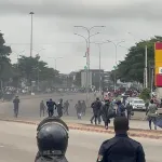 abobo-affrontements-forces-de-l-ordre-vs-ferrailleurs-voici-le-bilan-provisoire-la-mairie-maintient-la-pression