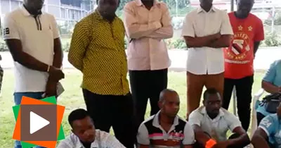 visite-du-dircab-de-la-ministre-de-la-communication-aux-journalistes-grevistes-de-la-matinale