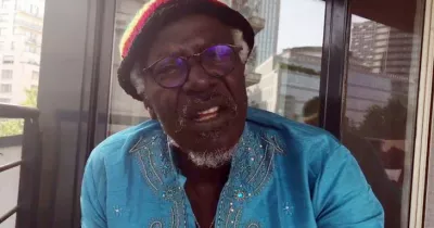 debat-sur-le-franc-cfa-alpha-blondy-sort-de-ses-gongs-et-charge-les-president-africains