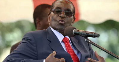 mugabe-ne-demissionne-pas-reactions-de-zimbabweens