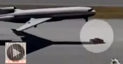 atterissage-spectaculaire-dun-avion-qui-a-perdu-son-train-avant