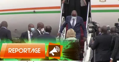 le-gouvernement-en-rang-serre-autour-du-president-pour-accueillir-le-pm