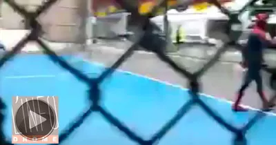 video-spiderman-joue-au-basket-a-new-york