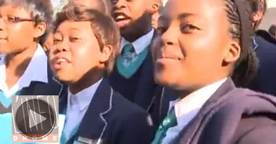 les-sud-africains-celebrent-les-95-ans-de-mandela