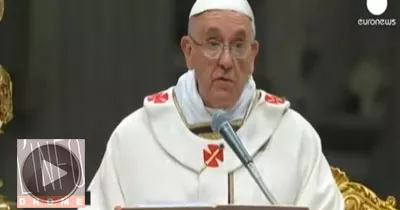 la-premiere-messe-de-minuit-du-pape-francois-au-vatican