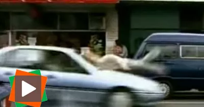 conduisez-prudemment-pensez-aux-autres-la-route-n-est-pas-une-piste-de-course