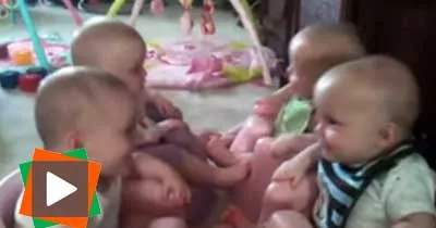 quand-4-bebes-se-rencontrent-pour-la-premiere-fois